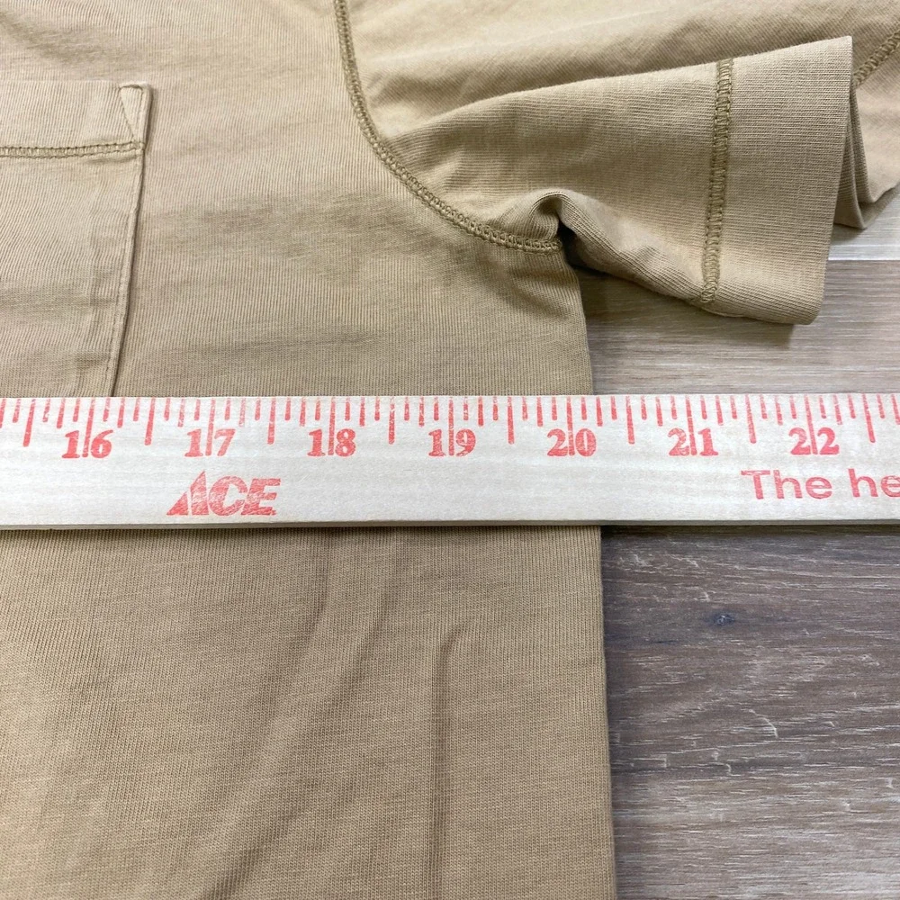 Banana Republic Pocket Tee Mens M Minimalist Supima Cotton Tan Khaki Classic Tee